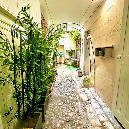 Le Logis Des Templiers Vieux Port Appartement La Rochelle  Buitenkant foto