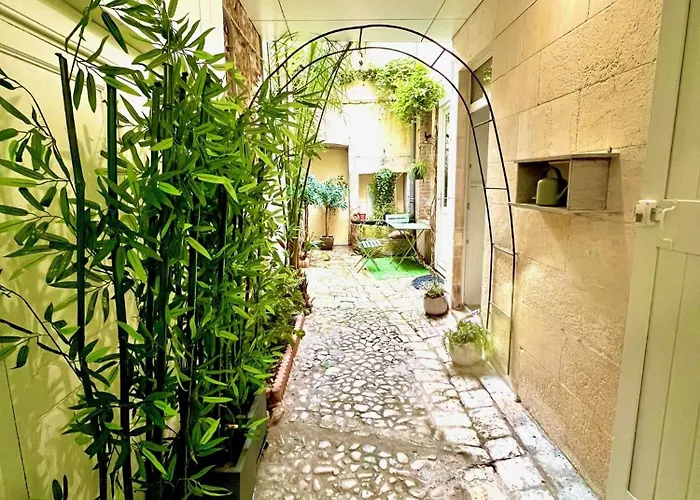 Le Logis Des Templiers Vieux Port